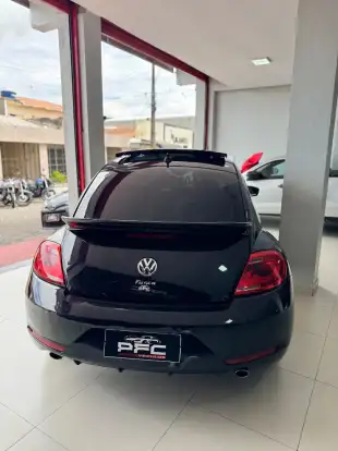VOLKSWAGEN-FUSCA-2014