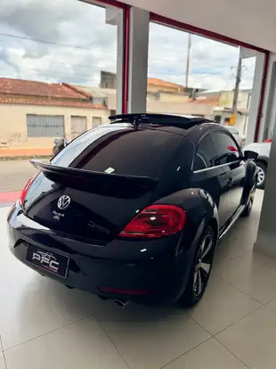 VOLKSWAGEN-FUSCA-2014