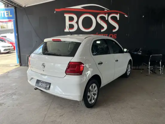VOLKSWAGEN-GOL-2021