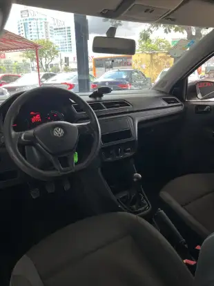 VOLKSWAGEN-GOL-2021