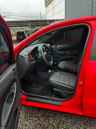 VOLKSWAGEN-GOL-1.0 MI ROCK IN RIO 8V FLEX 4P MANUAL VOLKSWAGEN-GOL-2011