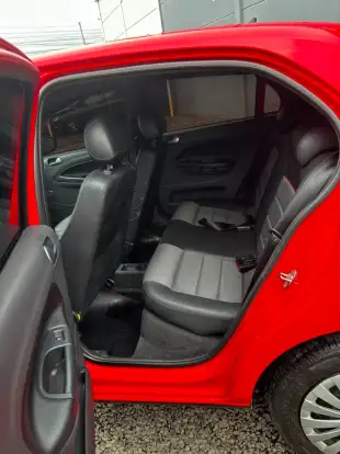 VOLKSWAGEN-GOL-1.0 MI ROCK IN RIO 8V FLEX 4P MANUAL VOLKSWAGEN-GOL-2011