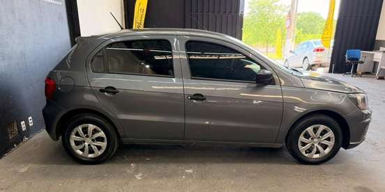 VOLKSWAGEN-GOL-2023