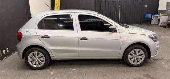 VOLKSWAGEN-GOL-2022