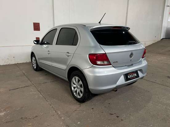 VOLKSWAGEN-GOL-2010
