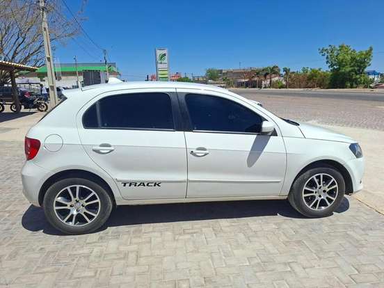 VOLKSWAGEN-GOL-2013