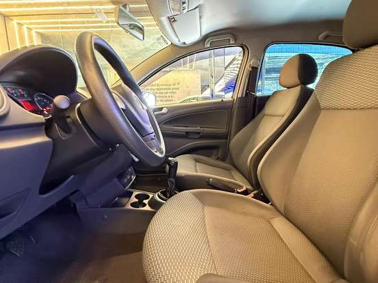 VOLKSWAGEN-GOL-1.6 MI 8V FLEX 4P MANUAL VOLKSWAGEN-GOL-2012
