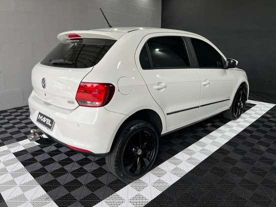 VOLKSWAGEN-GOL-1.6 MI HIGHLINE 8V FLEX 4P MANUAL VOLKSWAGEN-GOL-2014