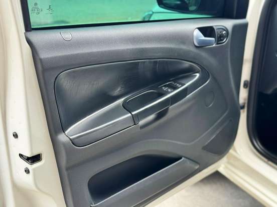 VOLKSWAGEN-GOL-2019