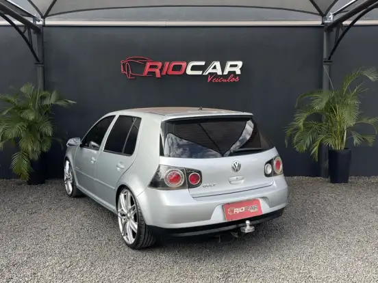VOLKSWAGEN-GOLF-1.6 MI SPORTLINE 8V FLEX 4P MANUAL VOLKSWAGEN-GOLF-2010