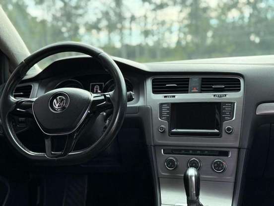 VOLKSWAGEN-GOLF-1.4 TSI COMFORTLINE 16V GASOLINA 4P AUTOMÁTICO VOLKSWAGEN-GOLF-2014