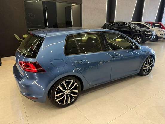 VOLKSWAGEN-GOLF-2013