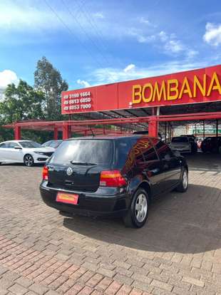 VOLKSWAGEN-GOLF-2002