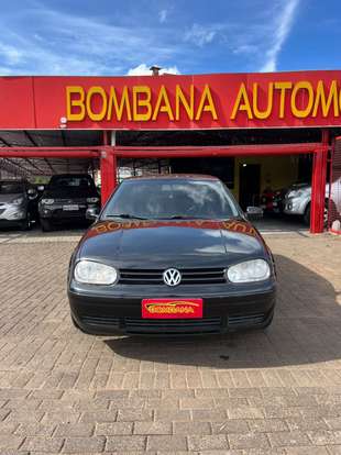 VOLKSWAGEN-GOLF-2002