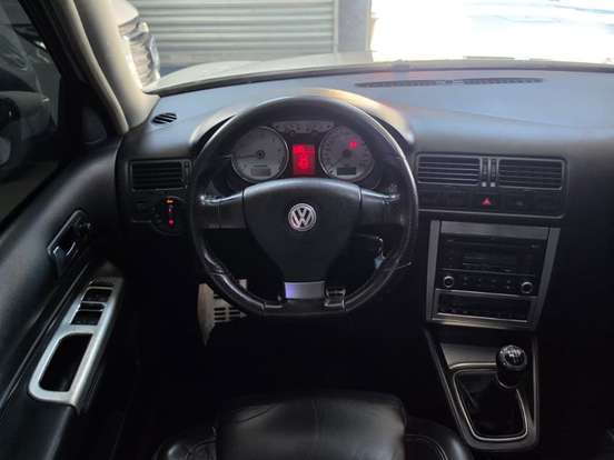 VOLKSWAGEN-GOLF-1.6 MI SPORTLINE 8V FLEX 4P MANUAL VOLKSWAGEN-GOLF-2012