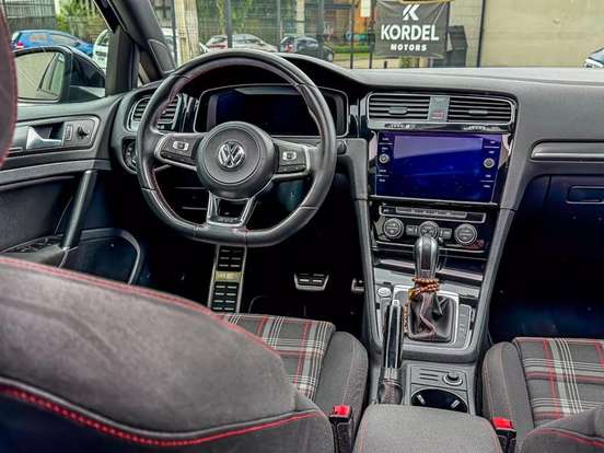 VOLKSWAGEN-GOLF-2.0 350 TSI GASOLINA GTI DSG VOLKSWAGEN-GOLF-2019