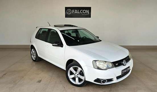 VOLKSWAGEN-GOLF-2012