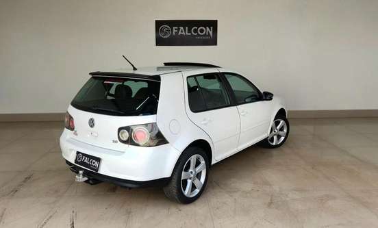 VOLKSWAGEN-GOLF-2012