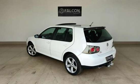 VOLKSWAGEN-GOLF-2012