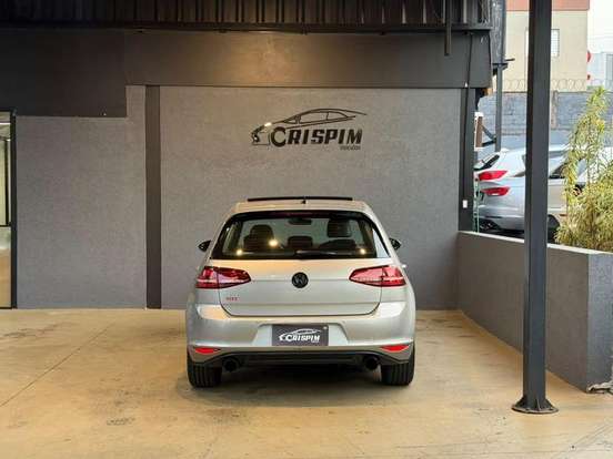 VOLKSWAGEN-GOLF-2016