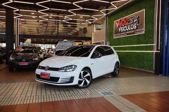 VOLKSWAGEN-GOLF-2013
