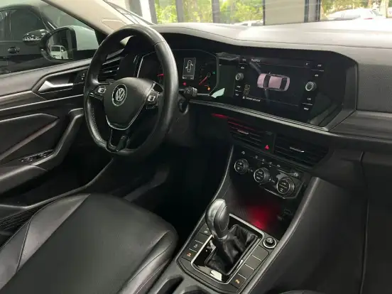 VOLKSWAGEN-JETTA-1.4 250 TSI TOTAL FLEX R-LINE TIPTRONIC VOLKSWAGEN-JETTA-2018