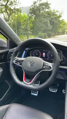 VOLKSWAGEN-JETTA-2023
