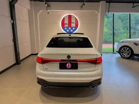 VOLKSWAGEN-JETTA-2026