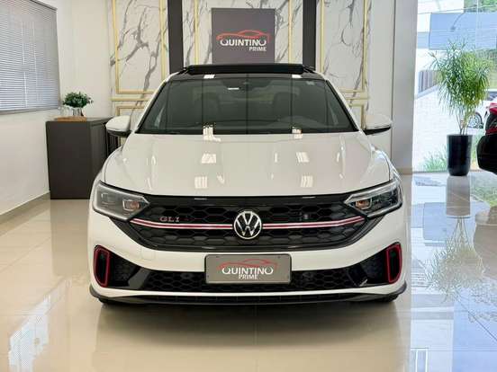 VOLKSWAGEN-JETTA-2024