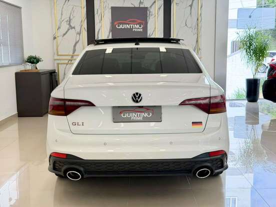VOLKSWAGEN-JETTA-2024