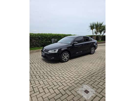 VOLKSWAGEN-JETTA-2.0 COMFORTLINE FLEX 4P MANUAL VOLKSWAGEN-JETTA-2014