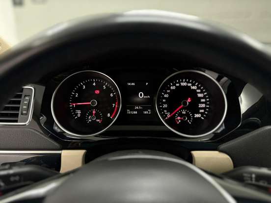 VOLKSWAGEN-JETTA-2015