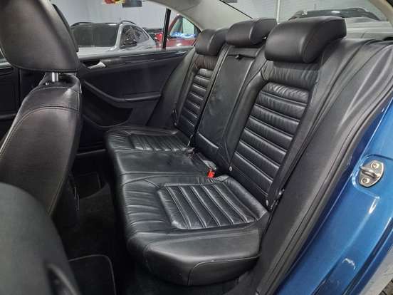 VOLKSWAGEN-JETTA-2017