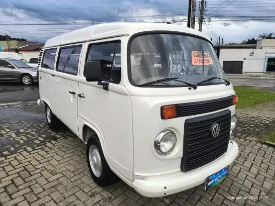 VOLKSWAGEN-KOMBI-2012