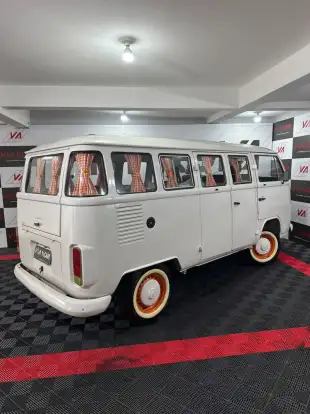VOLKSWAGEN-KOMBI-1989