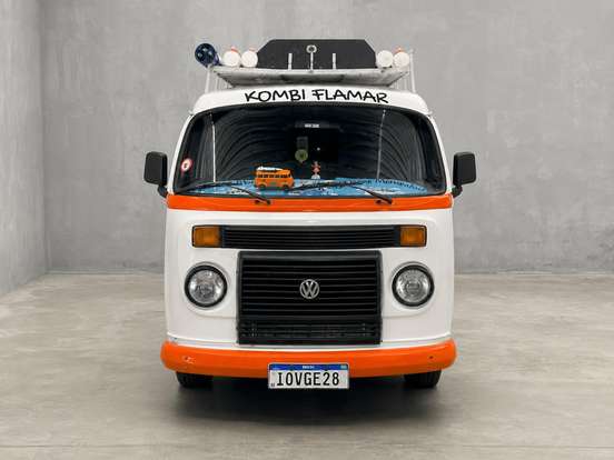 VOLKSWAGEN-KOMBI-2008