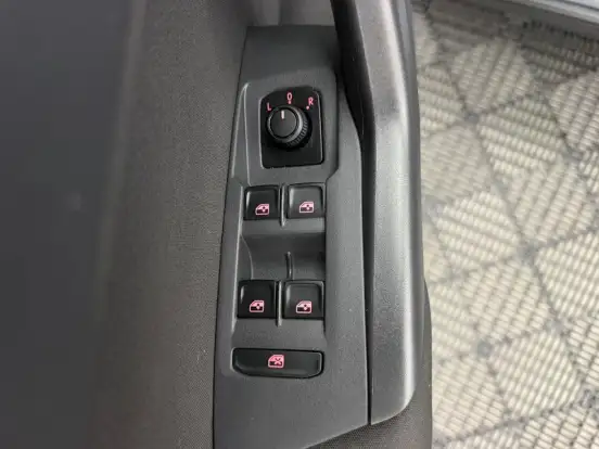 VOLKSWAGEN-NIVUS-2023