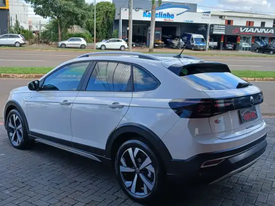 VOLKSWAGEN-NIVUS-1.0 200 TSI TOTAL FLEX HIGHLINE AUTOMÁTICO VOLKSWAGEN-NIVUS-2023