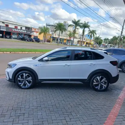 VOLKSWAGEN-NIVUS-1.0 200 TSI TOTAL FLEX HIGHLINE AUTOMÁTICO VOLKSWAGEN-NIVUS-2023