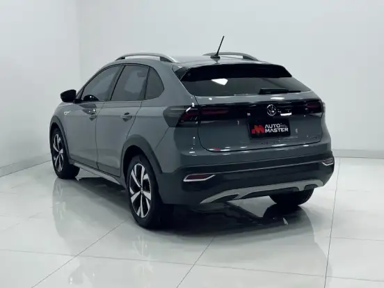 VOLKSWAGEN-NIVUS-1.0 200 TSI TOTAL FLEX HIGHLINE AUTOMÁTICO VOLKSWAGEN-NIVUS-2023