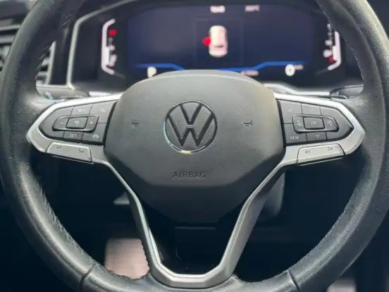VOLKSWAGEN-NIVUS-1.0 200 TSI TOTAL FLEX HIGHLINE AUTOMÁTICO VOLKSWAGEN-NIVUS-2023