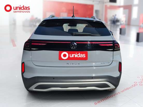 VOLKSWAGEN-NIVUS-1.0 200 TSI TOTAL FLEX HIGHLINE AUTOMÁTICO VOLKSWAGEN-NIVUS-2025