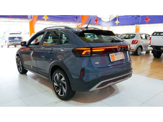 VOLKSWAGEN-NIVUS-1.0 200 TSI TOTAL FLEX HIGHLINE AUTOMÁTICO VOLKSWAGEN-NIVUS-2025
