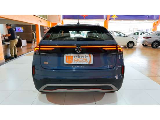 VOLKSWAGEN-NIVUS-1.0 200 TSI TOTAL FLEX HIGHLINE AUTOMÁTICO VOLKSWAGEN-NIVUS-2025