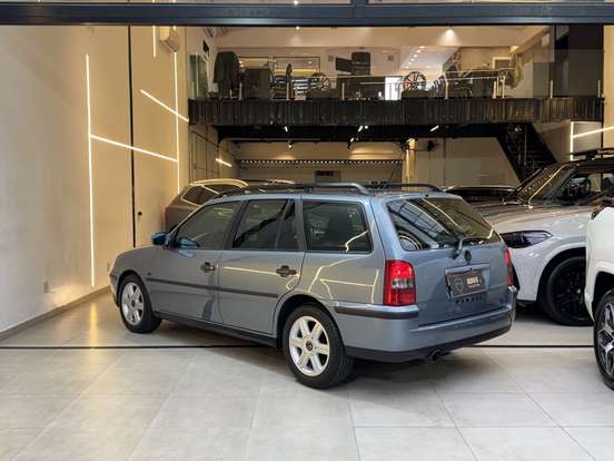 VOLKSWAGEN-PARATI-1.8 MI 8V GASOLINA 4P MANUAL G.III VOLKSWAGEN-PARATI-2000