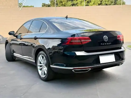 VOLKSWAGEN-PASSAT-2.0 16V TSI BLUEMOTION GASOLINA HIGHLINE 4P DSG VOLKSWAGEN-PASSAT-2018