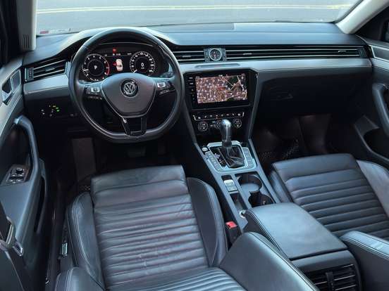 VOLKSWAGEN-PASSAT-2.0 16V TSI BLUEMOTION GASOLINA HIGHLINE 4P DSG VOLKSWAGEN-PASSAT-2017