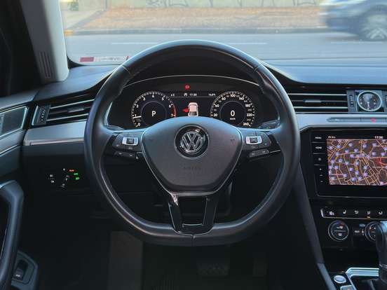 VOLKSWAGEN-PASSAT-2.0 16V TSI BLUEMOTION GASOLINA HIGHLINE 4P DSG VOLKSWAGEN-PASSAT-2017