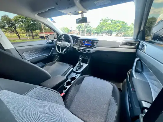 VOLKSWAGEN-POLO-2024