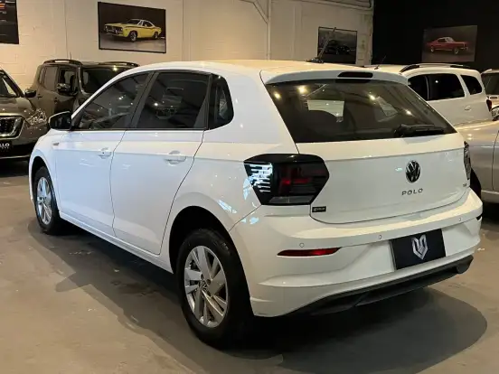 VOLKSWAGEN-POLO-2024